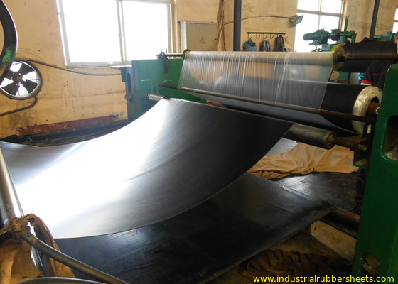 4 - 16Mpa Construction Industrial NBR Rubber Sheeting Roll , Black Rubber Sheet