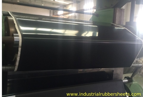 9-12Mpa Punching Seal 0.5mm High Temperature FKM Rubber Sheet Tear Strength≥25n/Mm