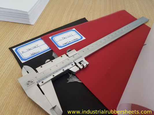 ورق لاستیک سیلیکونی با استحکام کششی بالا، محدوده دمایی وسیع و خواص سازگار با محیط زیست برای مصارف صنعتی و پزشکی