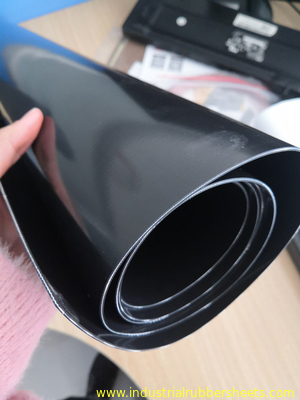 ورق لاستیک صنعتی 0.1 - 20 متر مقاومت در برابر رطوبت پارچه سیاه و سفید Nbr